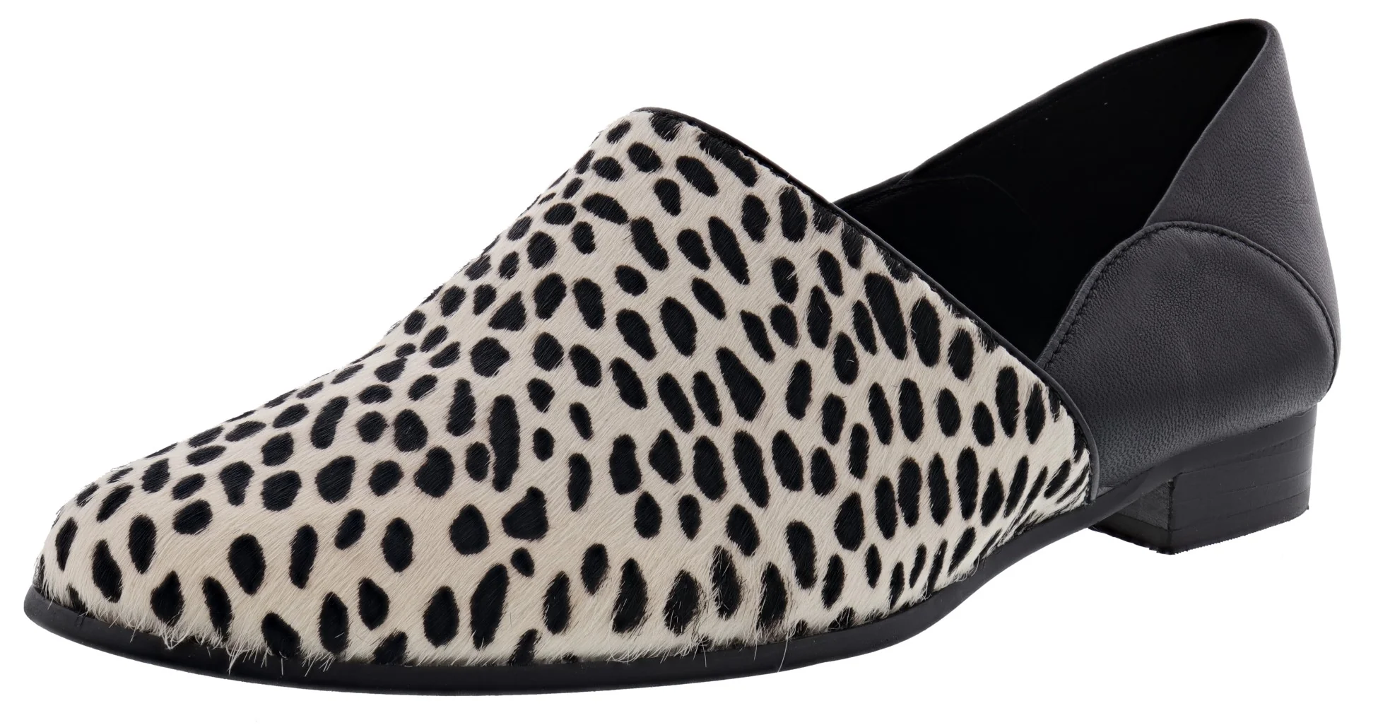 Clarks Women's Pure Tone Black Dressy Flats - Image 6