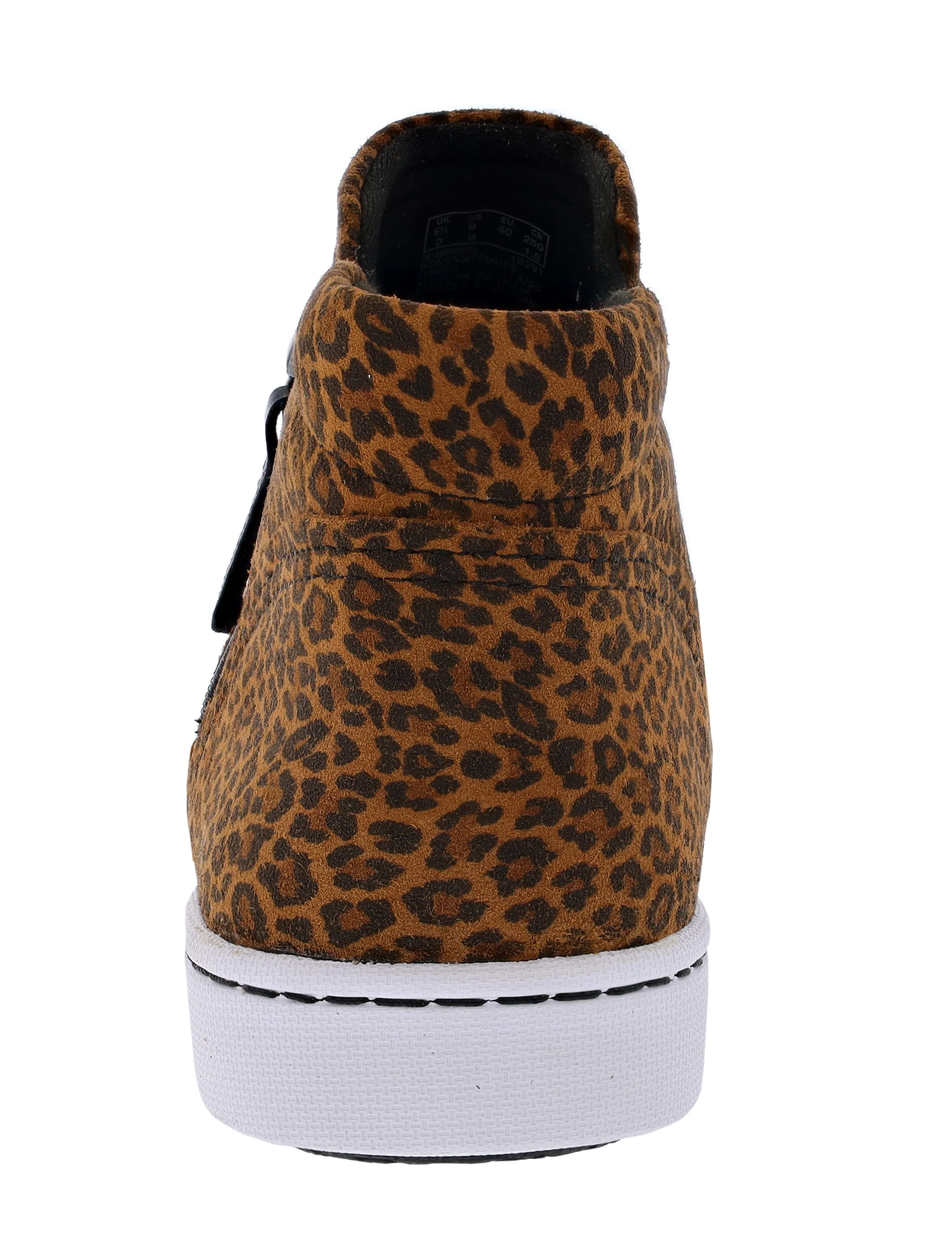 Clarks Women's Pawley Adwin Zipper Closure Walking Sneakers - Image 4